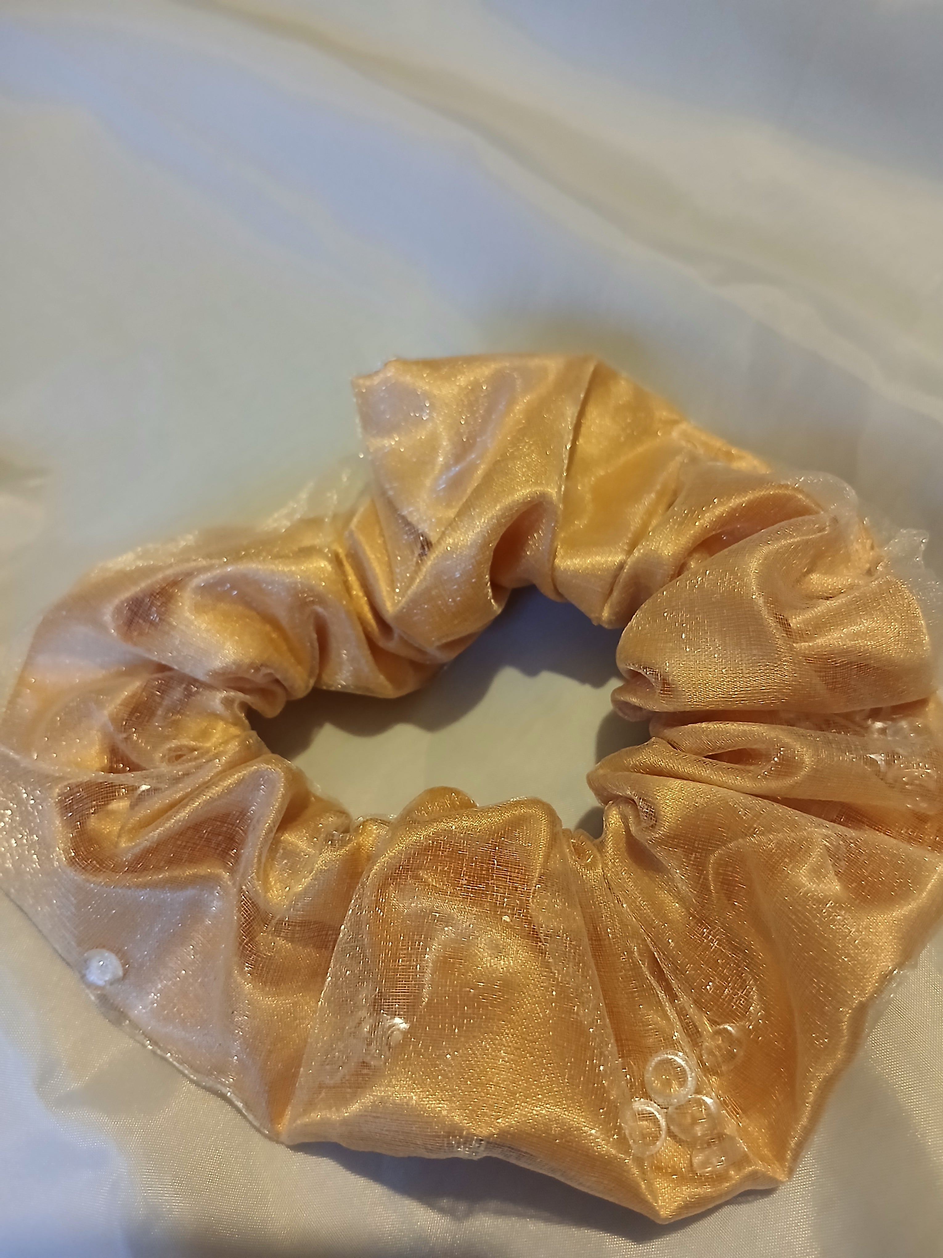 Scrunchie double layered with beads